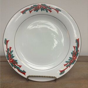 Poinsettia & Ribbon Plate collection by Fairfield, 10.5 inches diameter